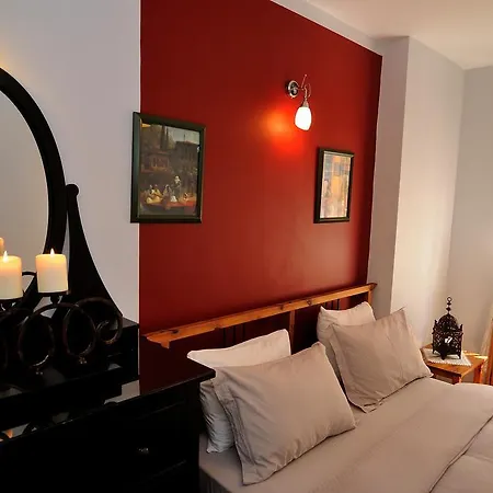 Konukevi Ahmet Efendi Evi 4*