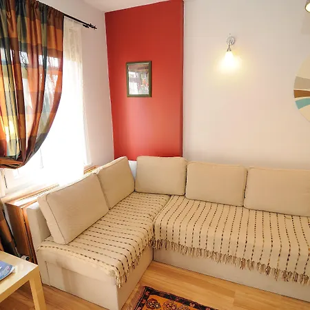 Konukevi Ahmet Efendi Evi 4*