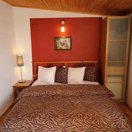 Ahmet Efendi Evi בית הארחה 4*